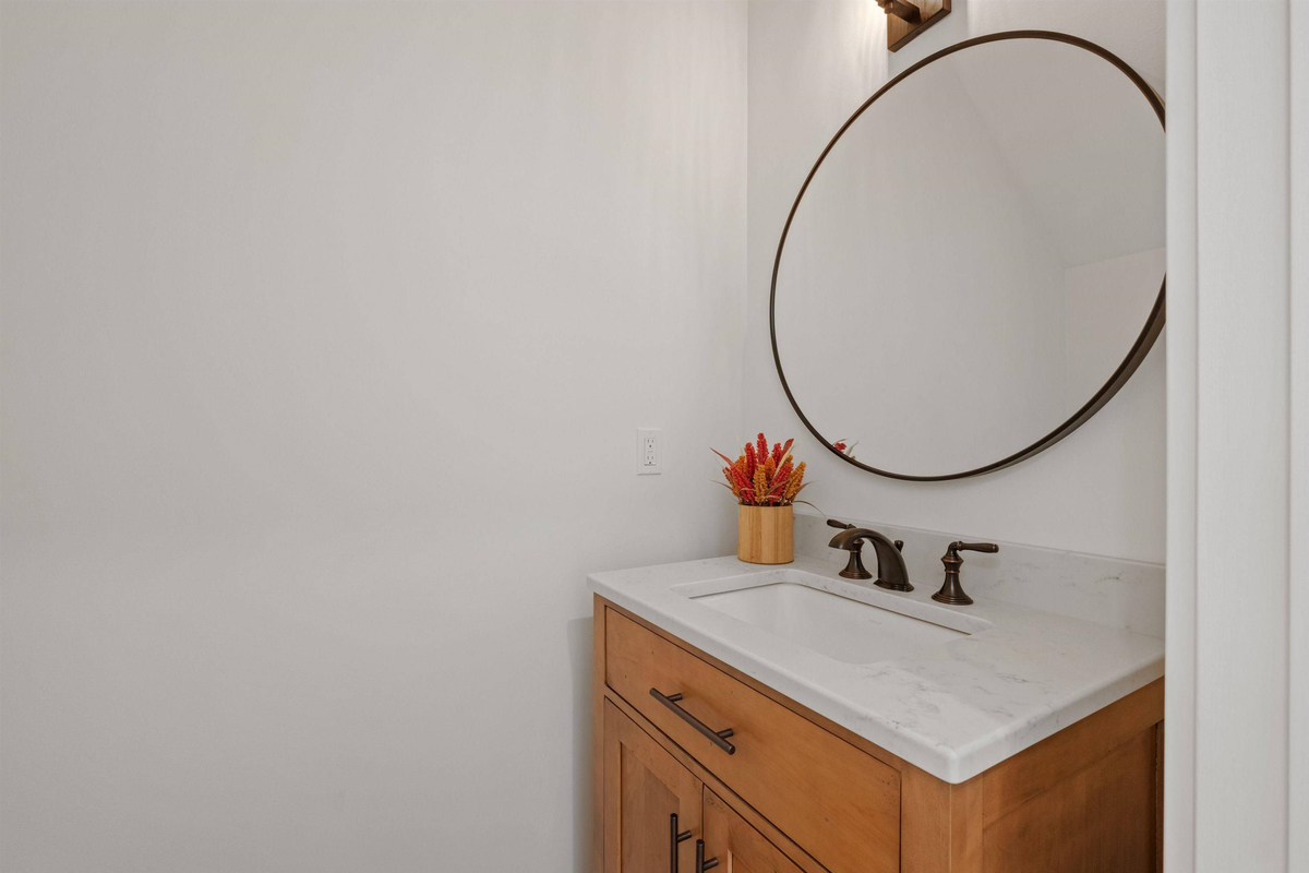 Featured Listing Image 34