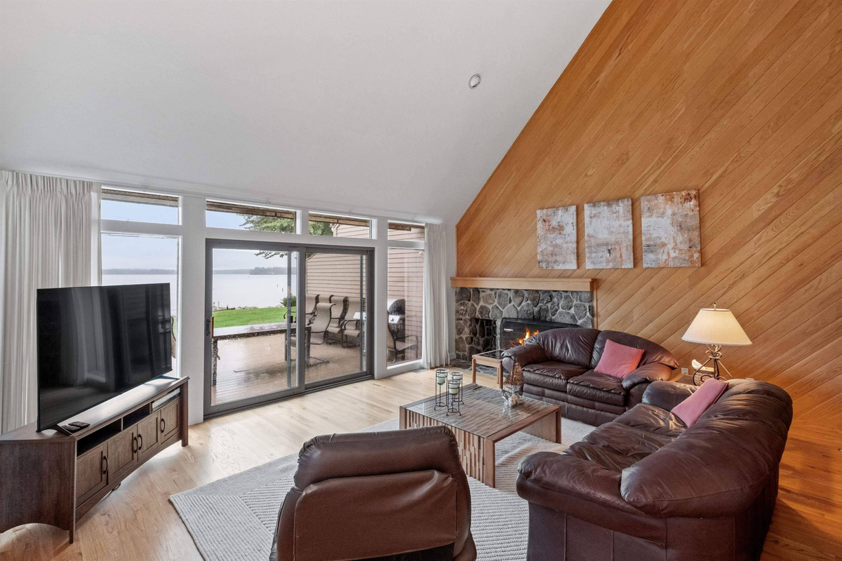 Featured Listing Image 11