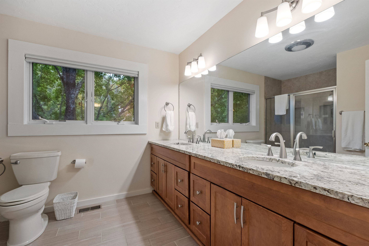 Featured Listing Image 34