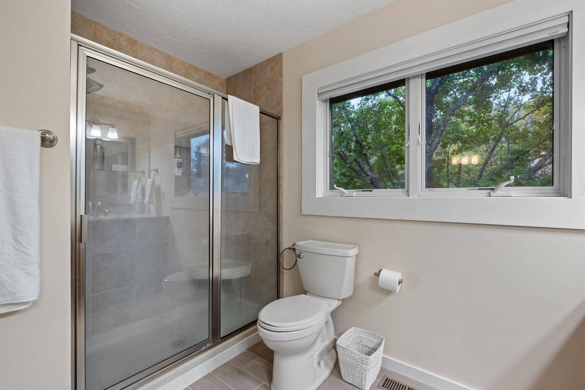 Featured Listing Image 35