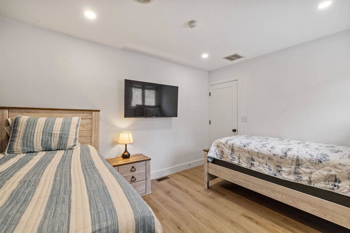 Featured Listing Image 25