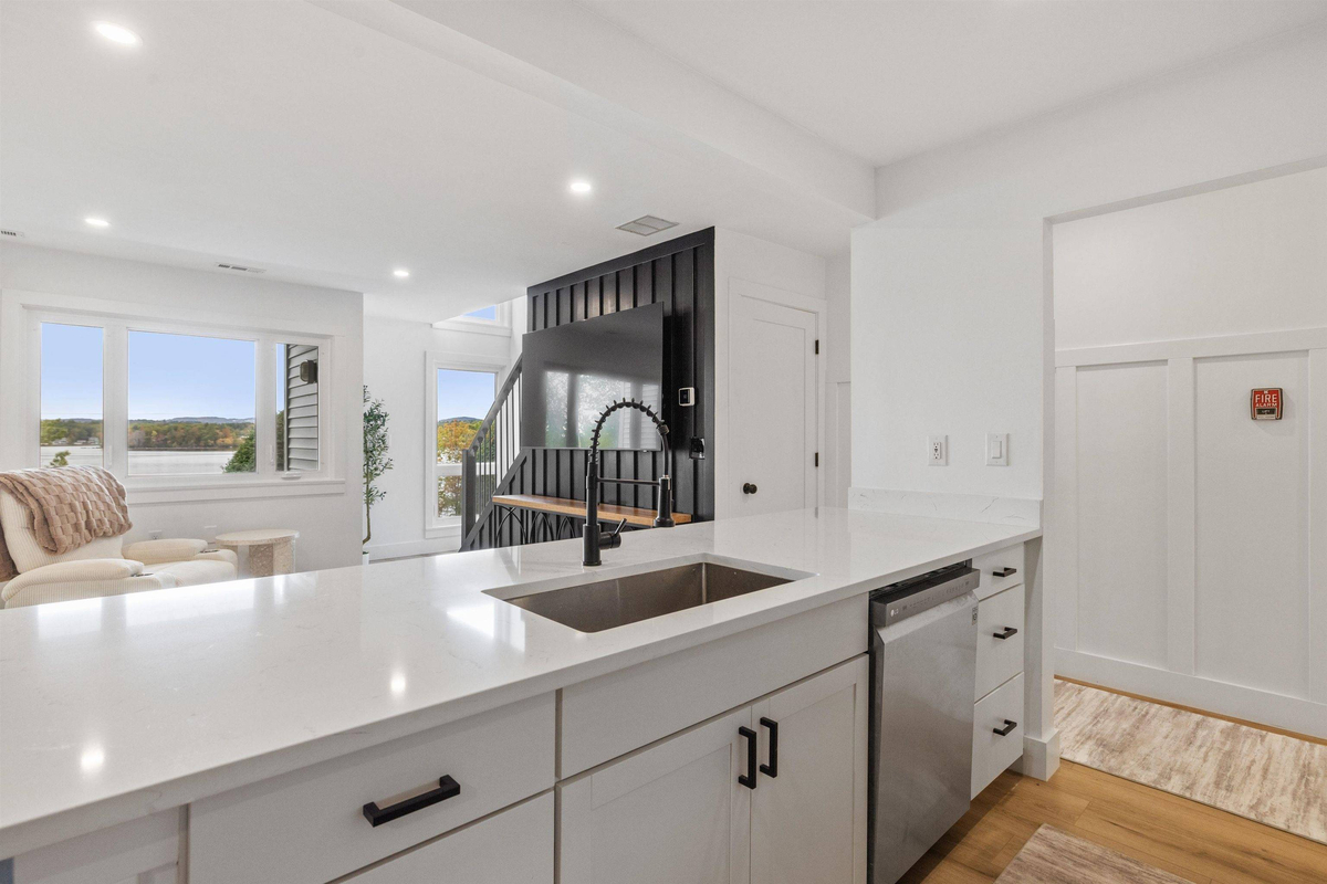 Featured Listing Image 9
