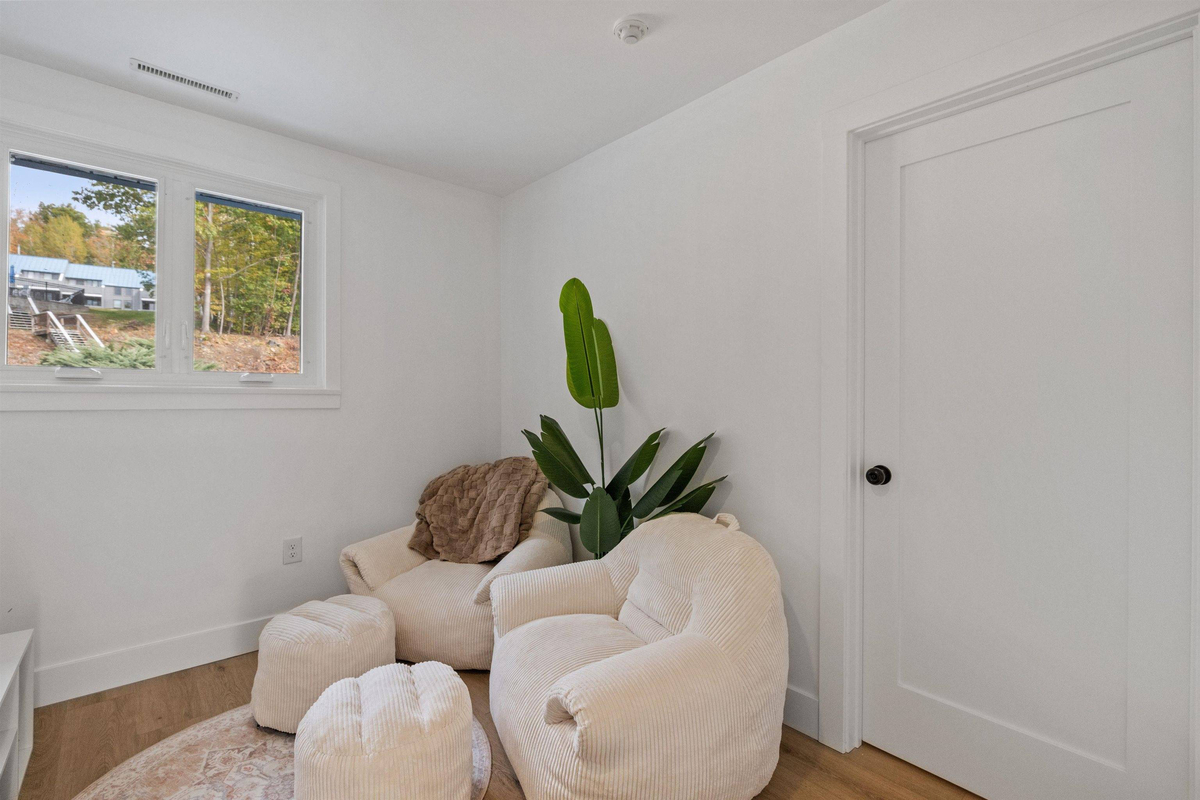Featured Listing Image 28