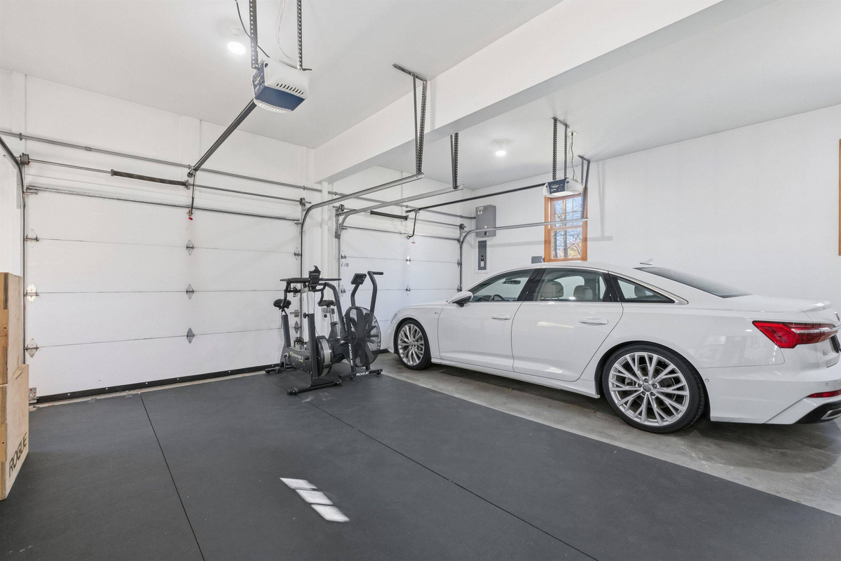 Featured Listing Image 54