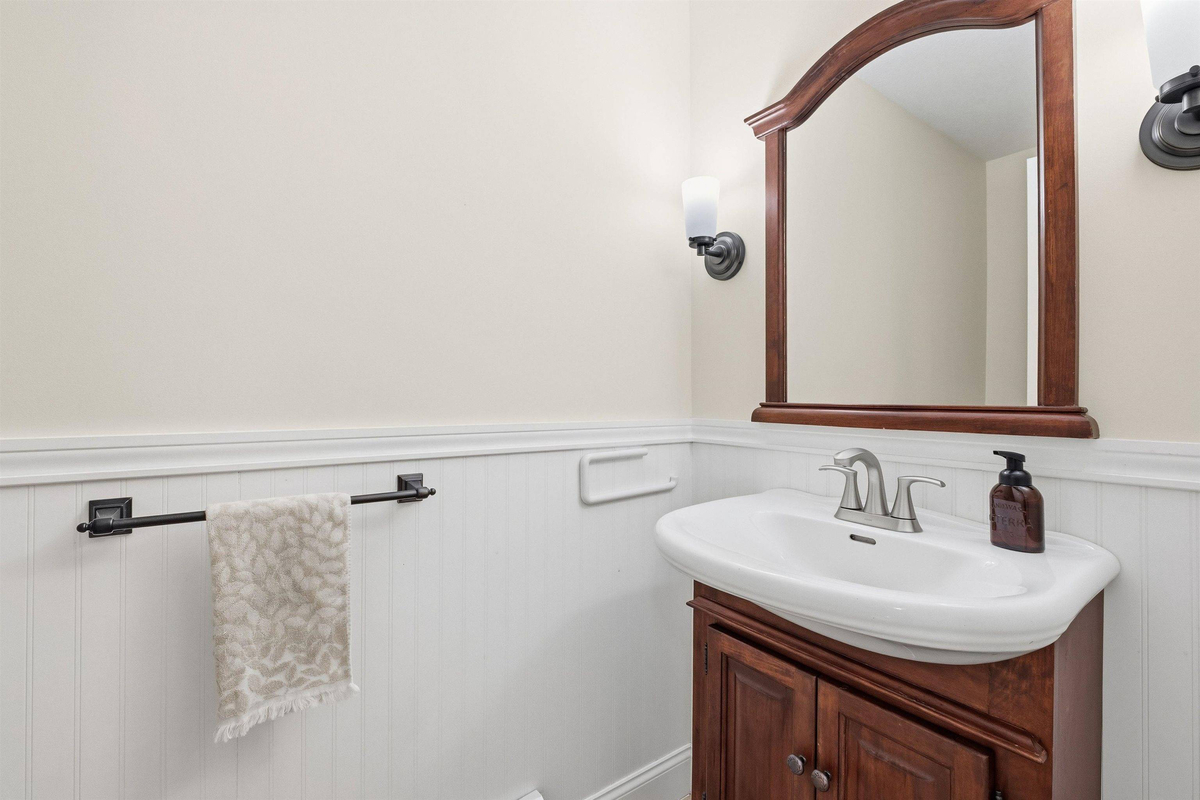 Featured Listing Image 30