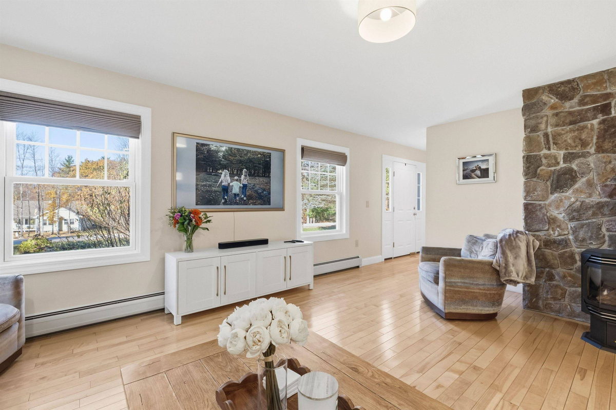 Featured Listing Image 19