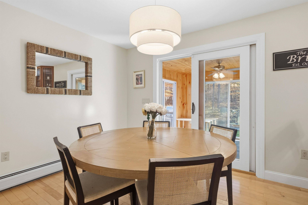 Featured Listing Image 27