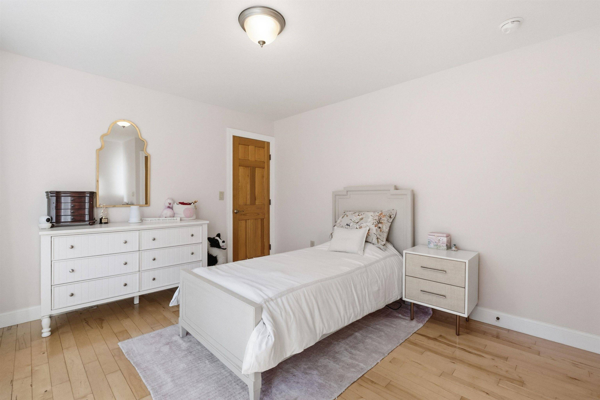 Featured Listing Image 38