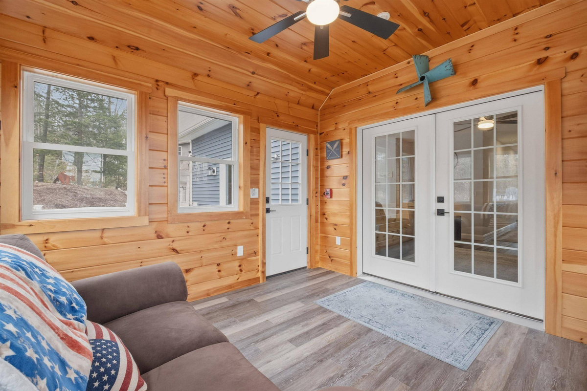 Featured Listing Image 24