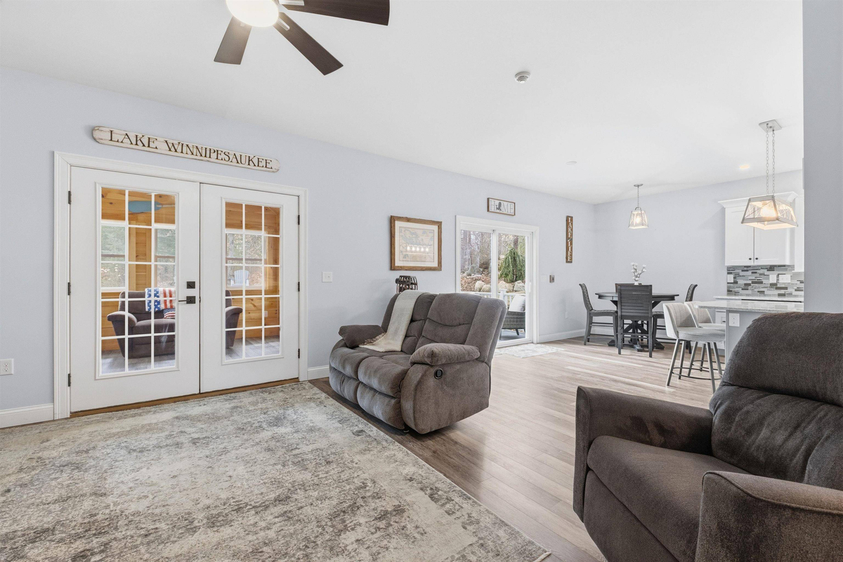 Featured Listing Image 12