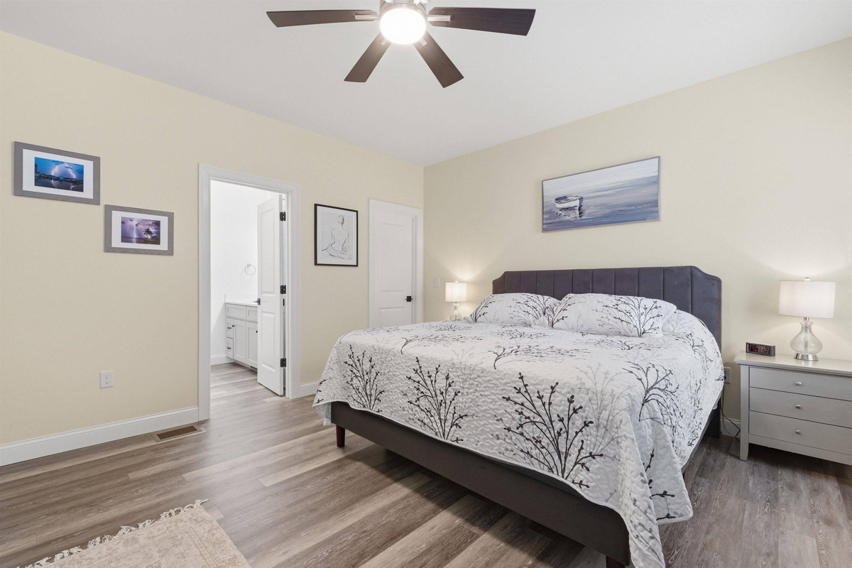 Featured Listing Image 17