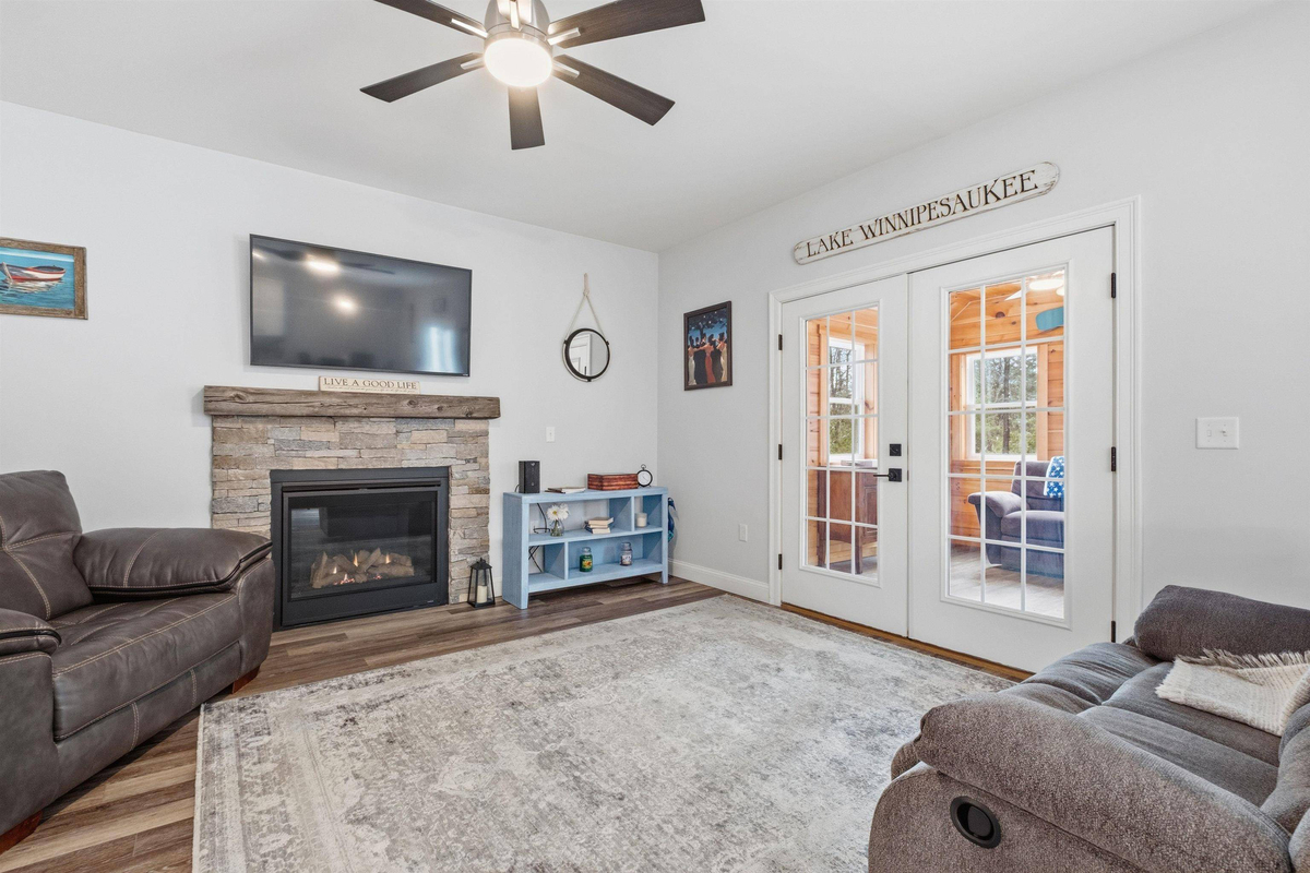 Featured Listing Image 7