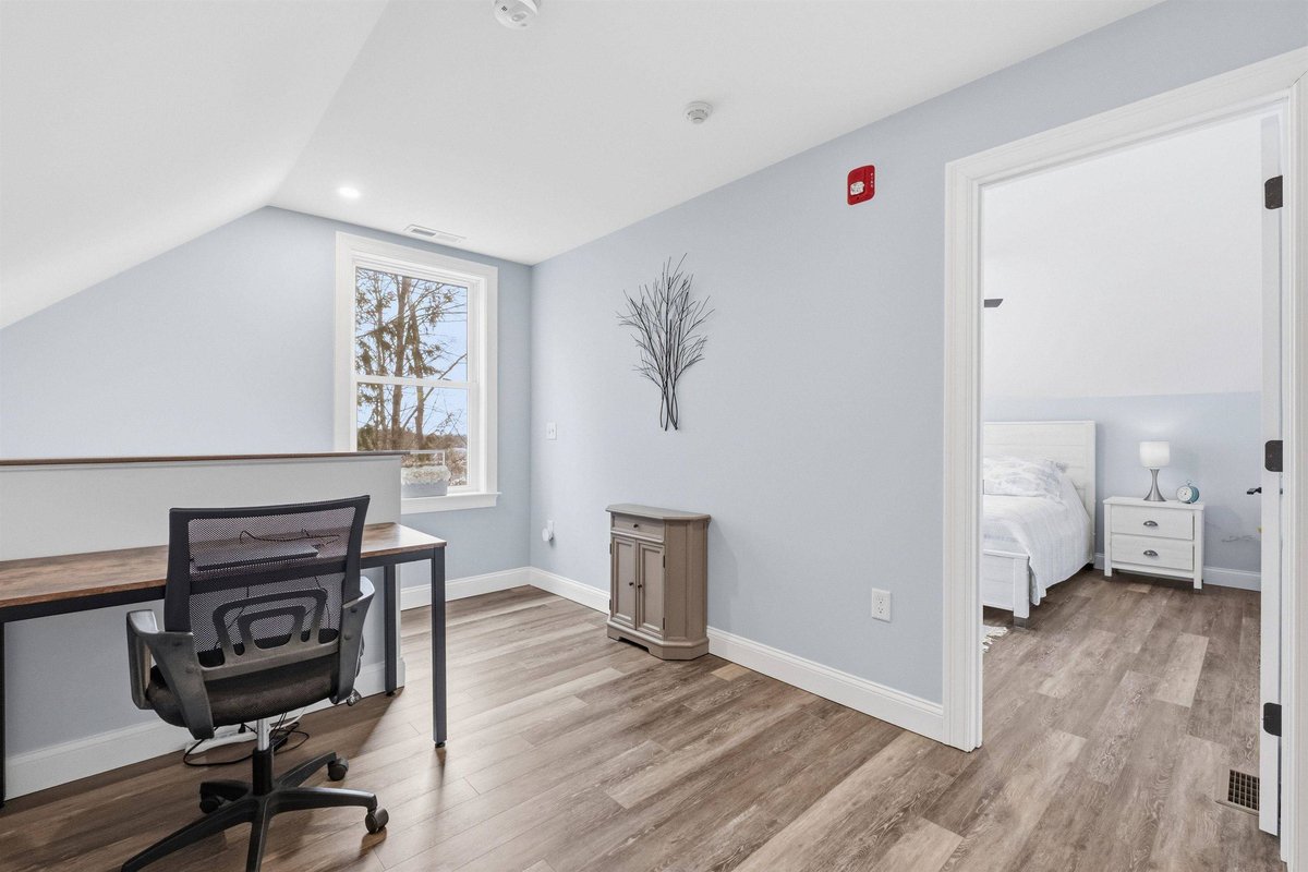 Featured Listing Image 36