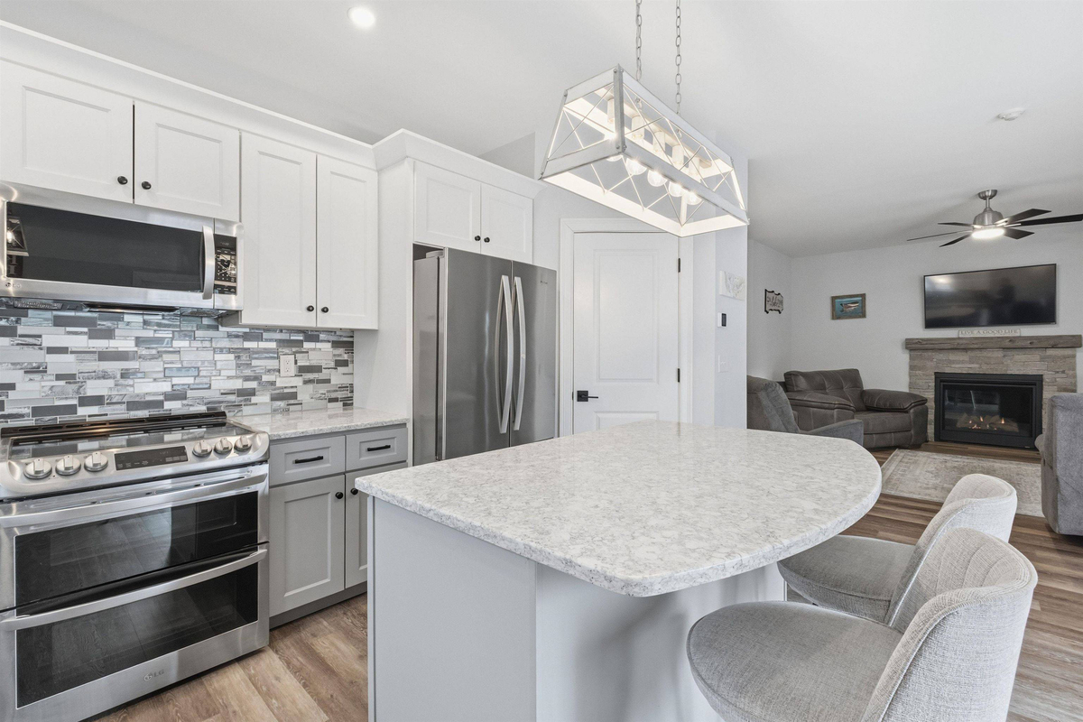 Featured Listing Image 15