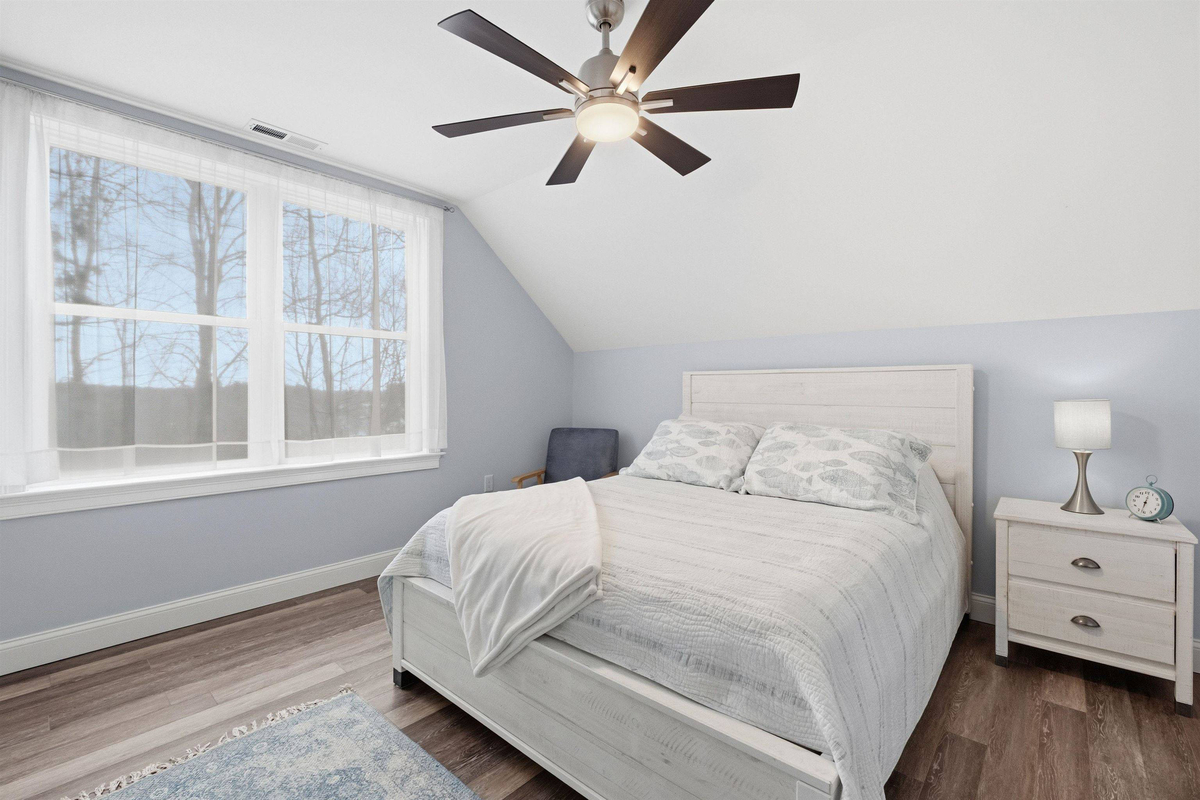 Featured Listing Image 33