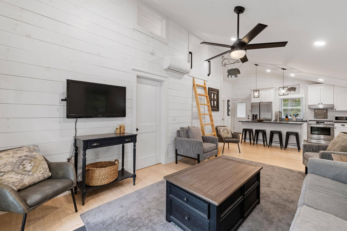 Featured Listing Image 7