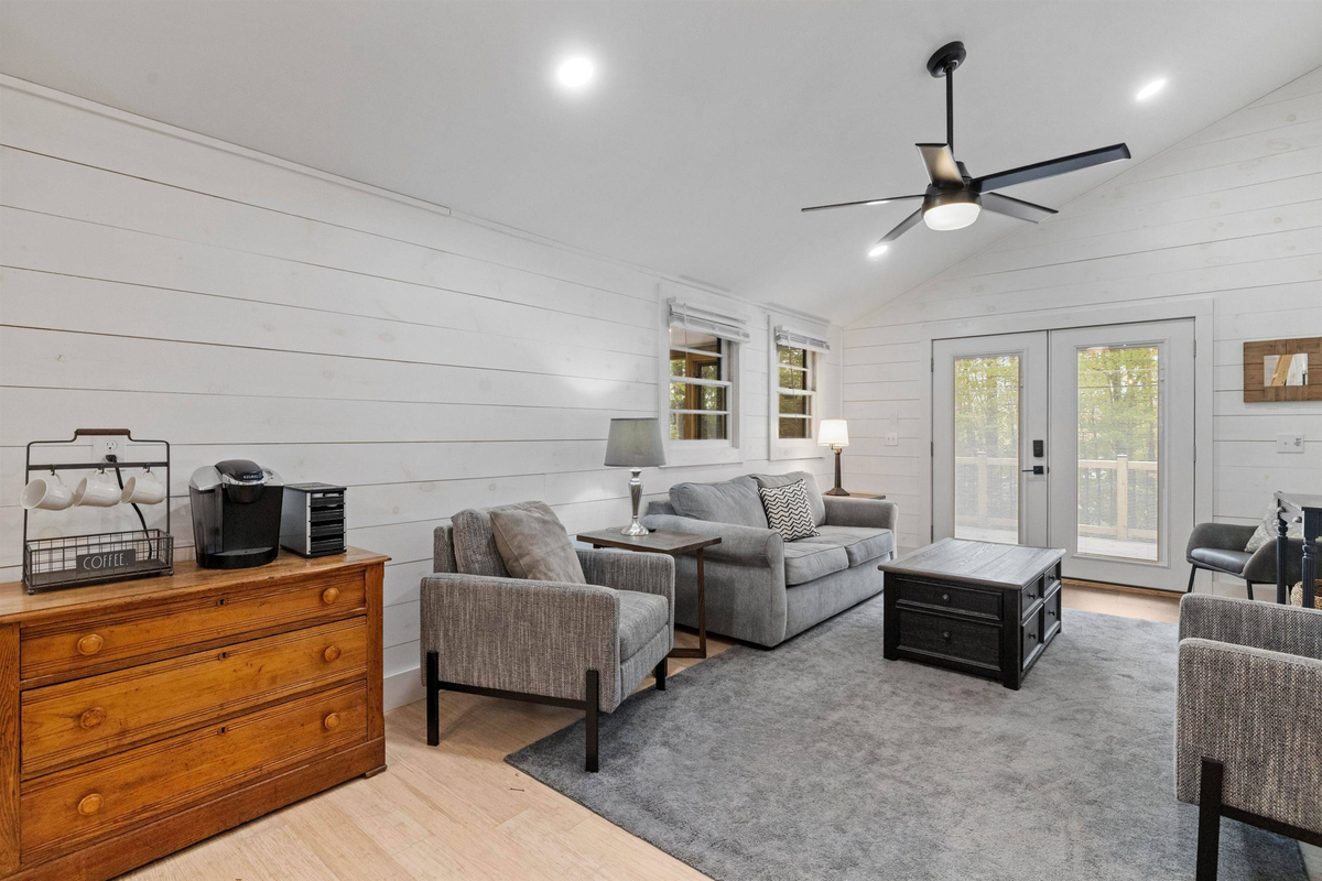 Featured Listing Image 30