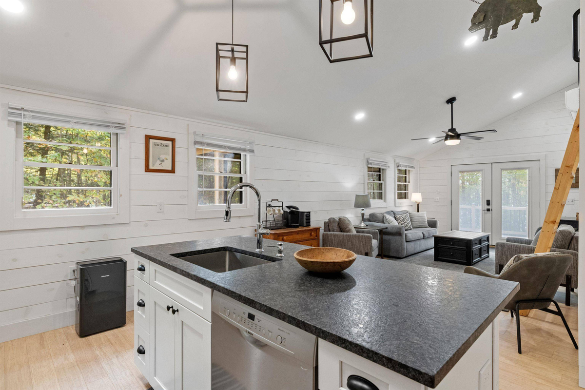 Featured Listing Image 28