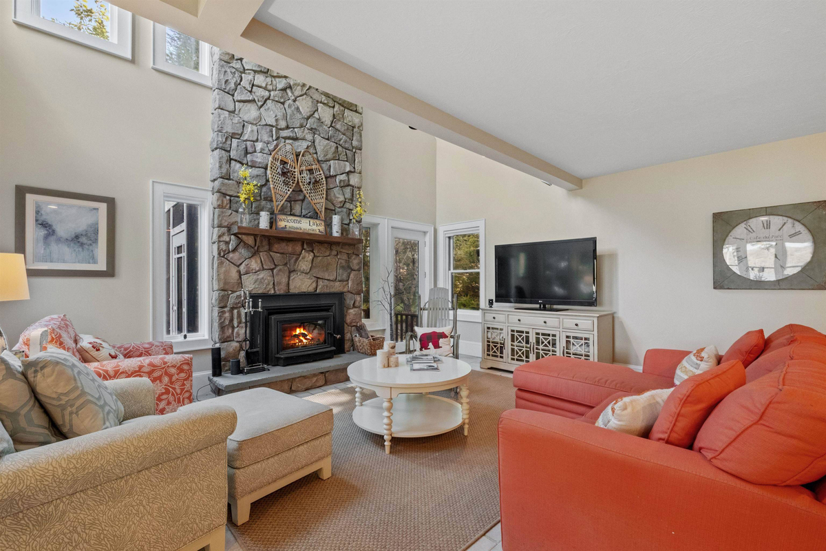 Featured Listing Image 9