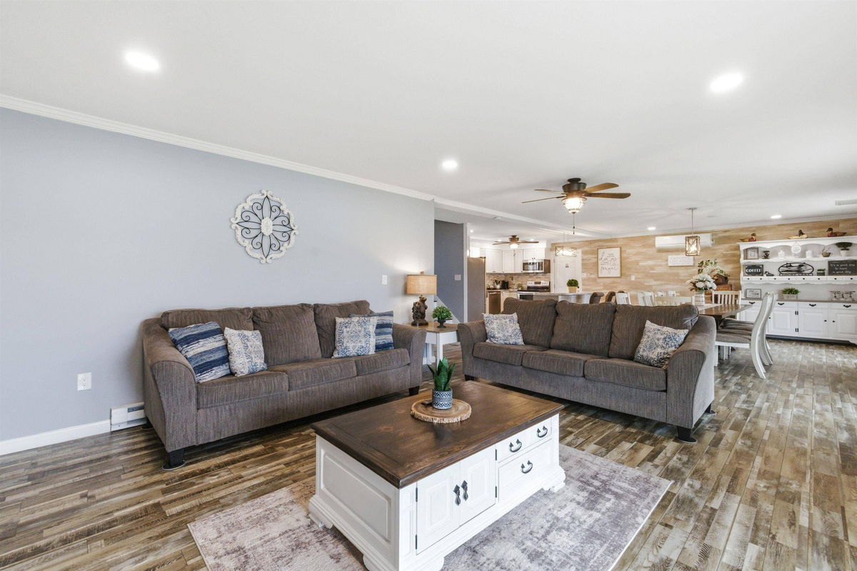Featured Listing Image 14