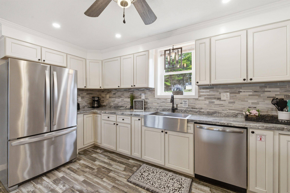 Featured Listing Image 24