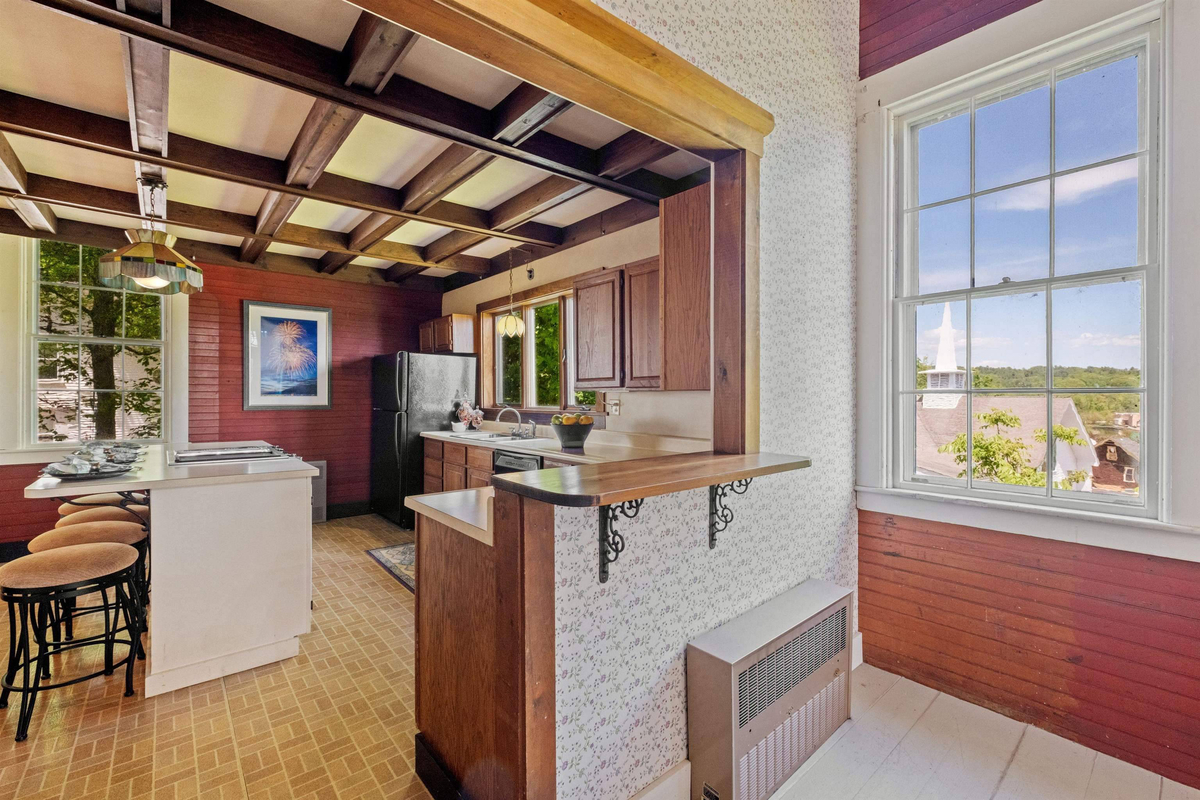 Featured Listing Image 50