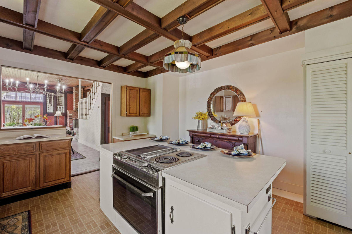 Featured Listing Image 52