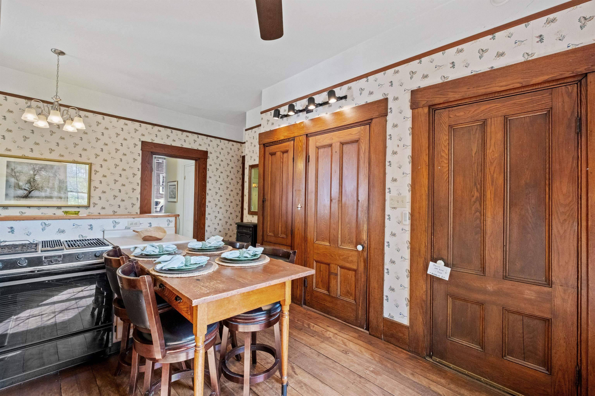 Featured Listing Image 24