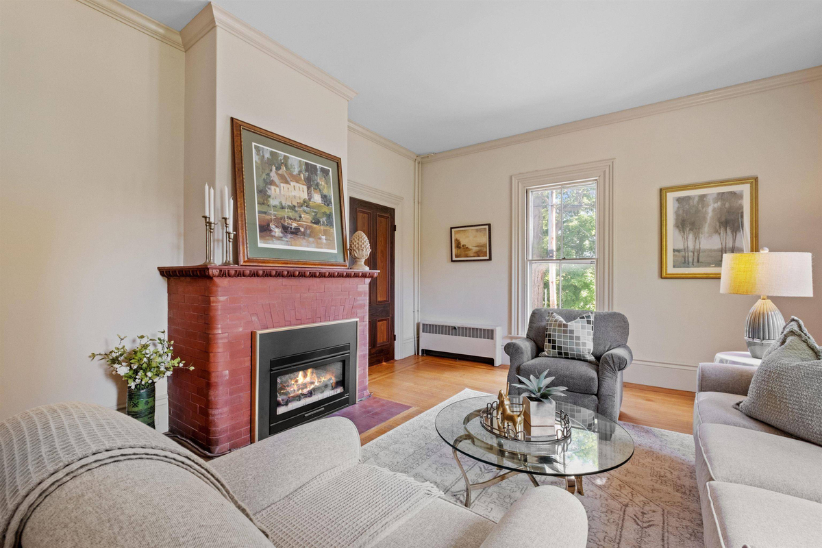 Featured Listing Image 30