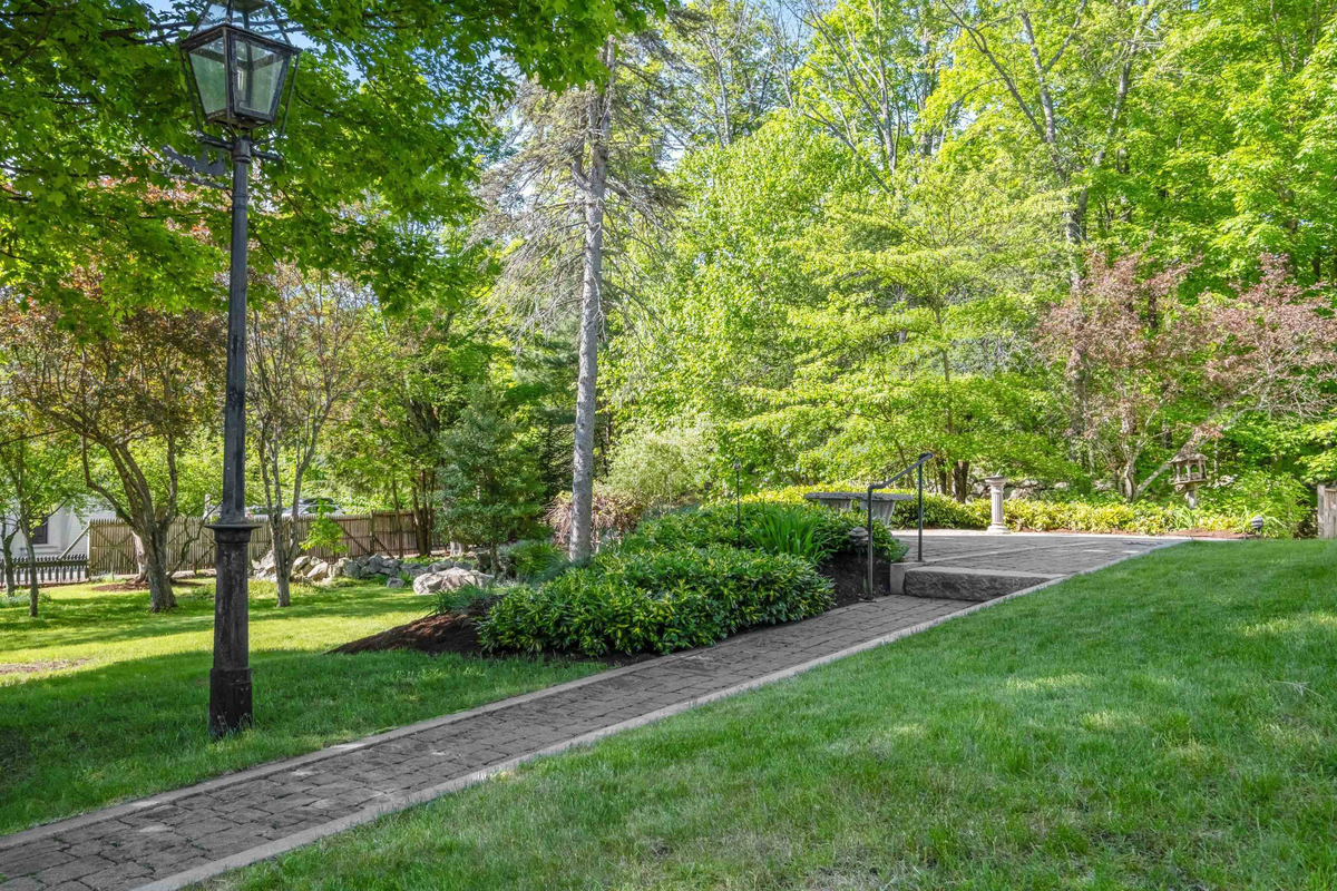 Featured Listing Image 16