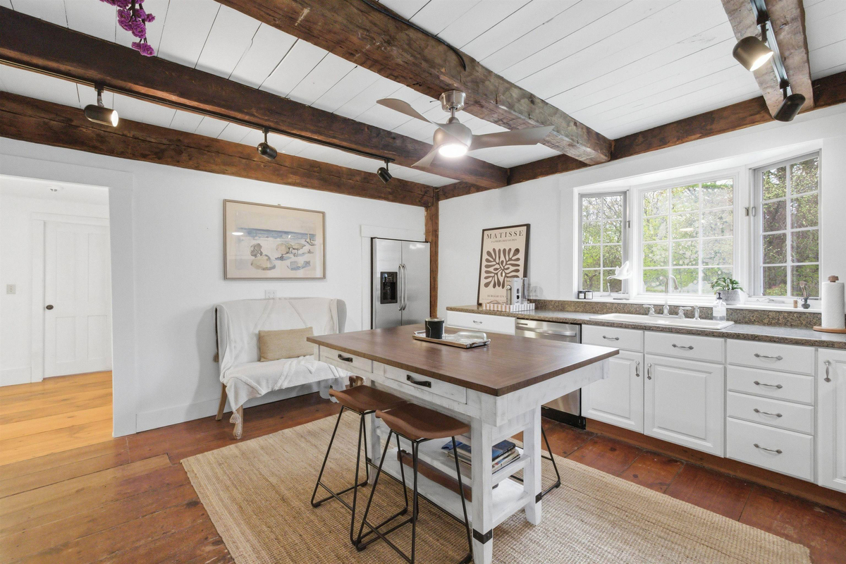 Featured Listing Image 10