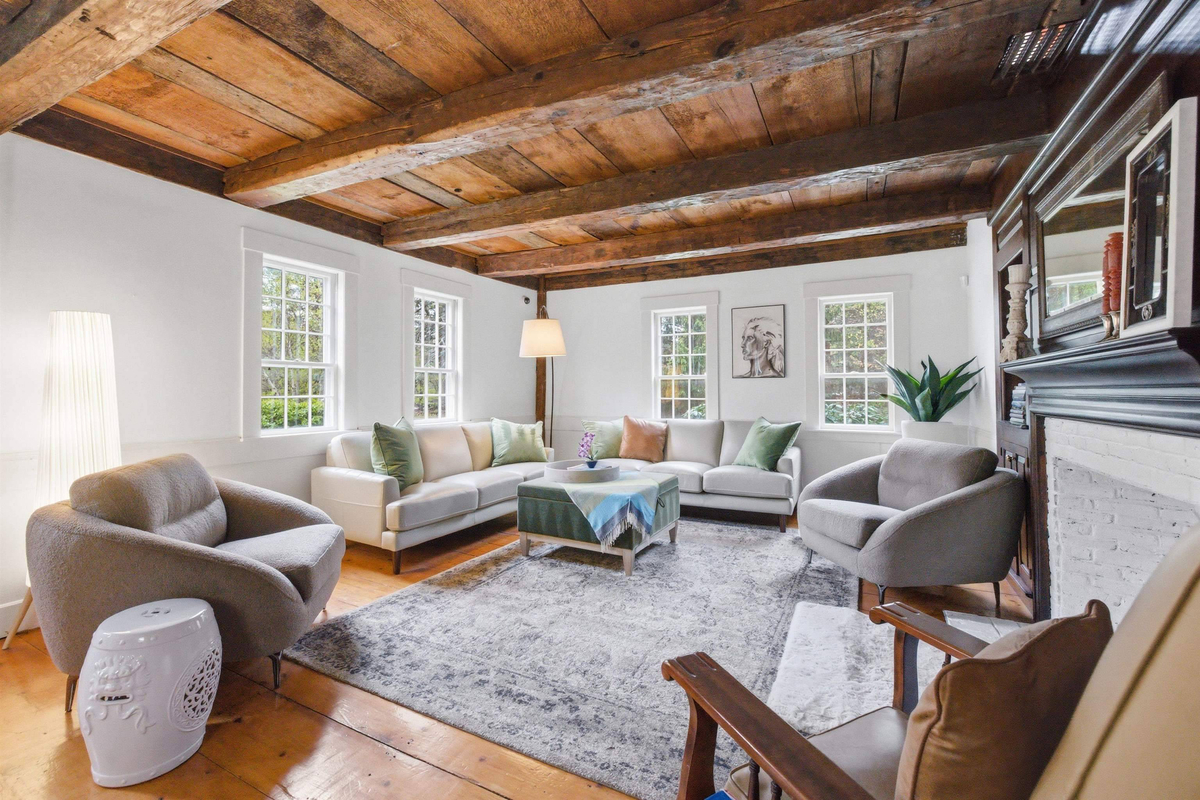 Featured Listing Image 24