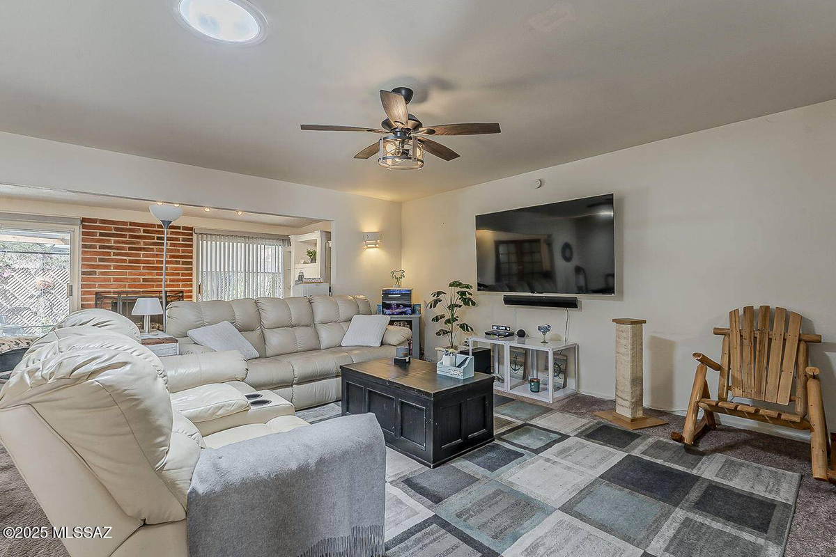Featured Listing Image 17