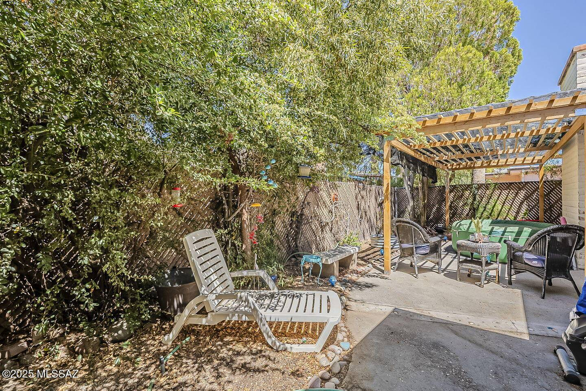 Featured Listing Image 44