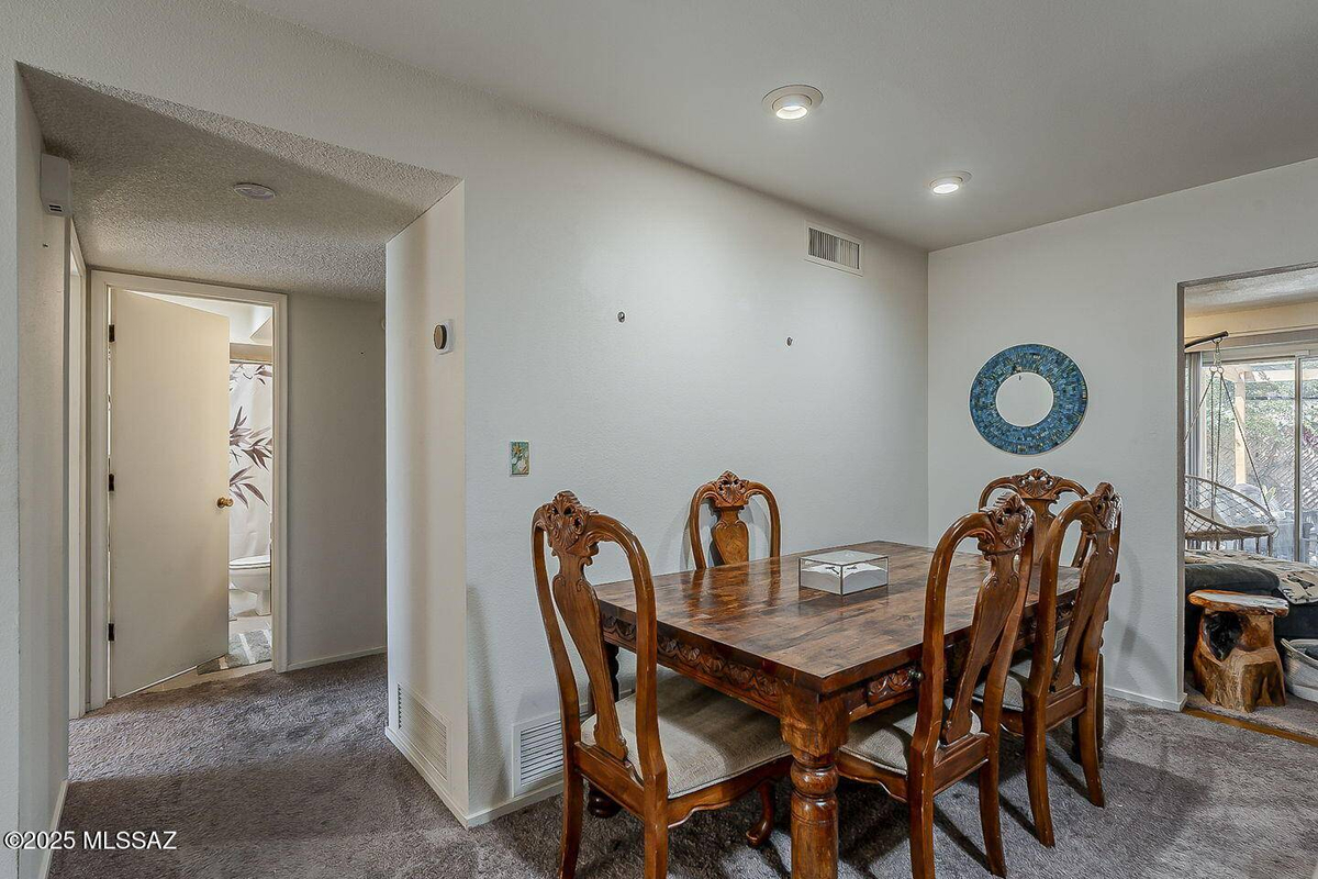 Featured Listing Image 11