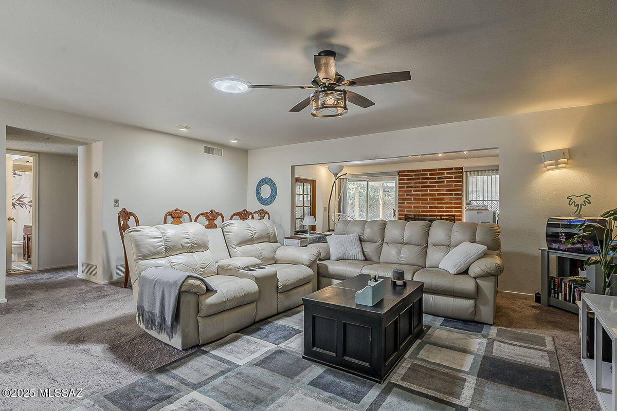 Featured Listing Image 16