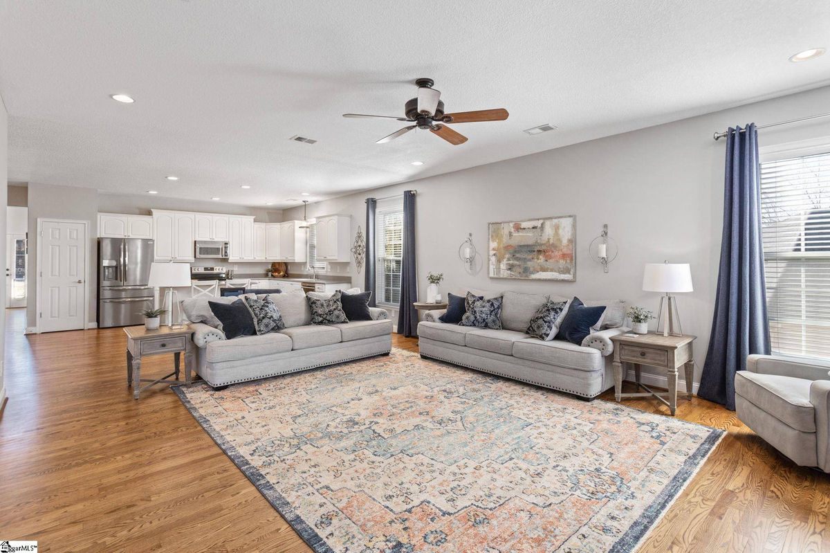 Featured Listing Image 7