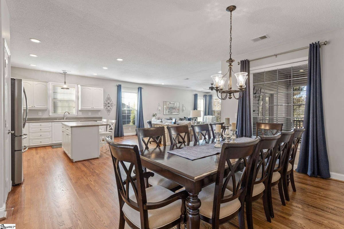 Featured Listing Image 14