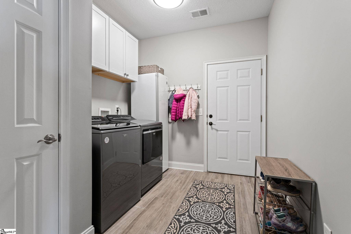 Featured Listing Image 21