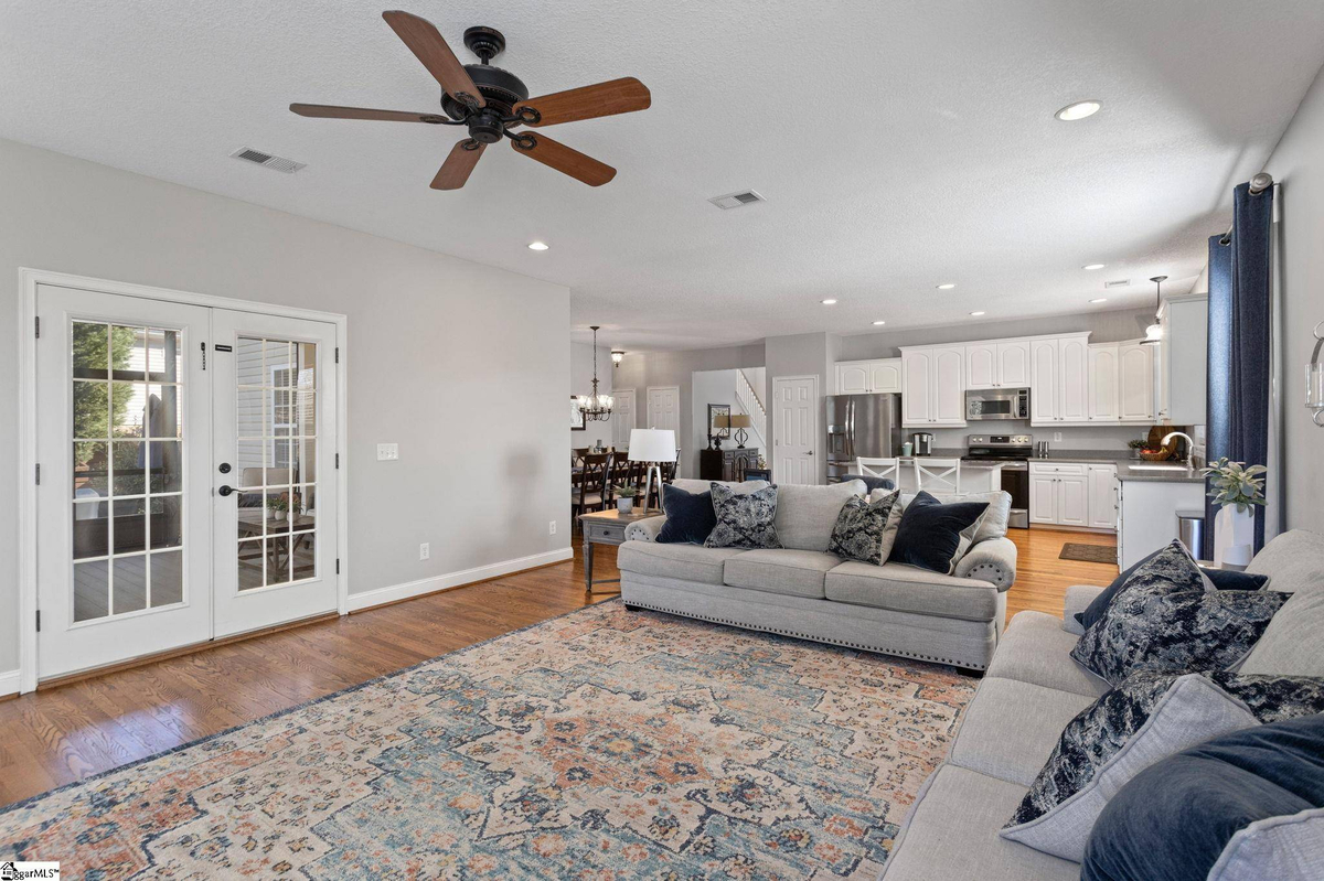 Featured Listing Image 9