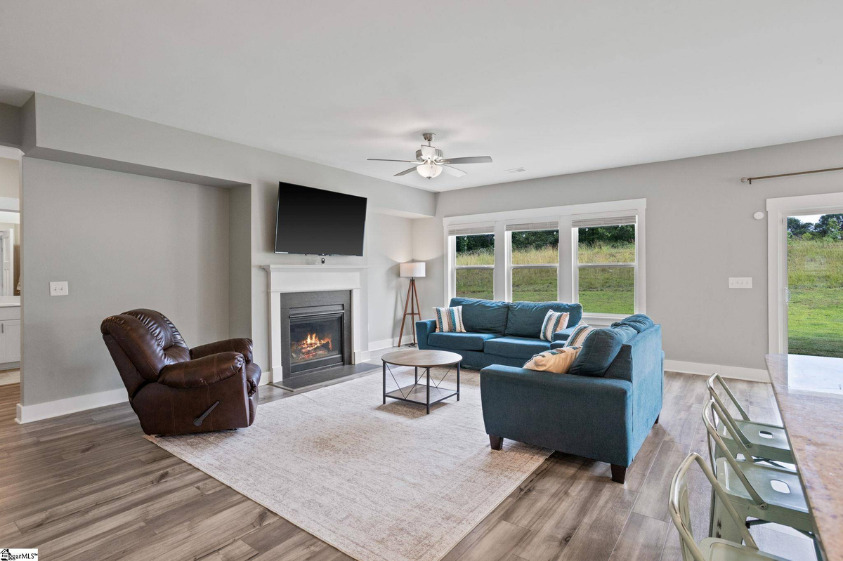 Featured Listing Image 8
