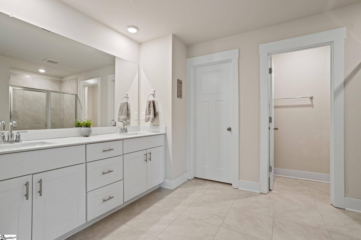 Featured Listing Image 24
