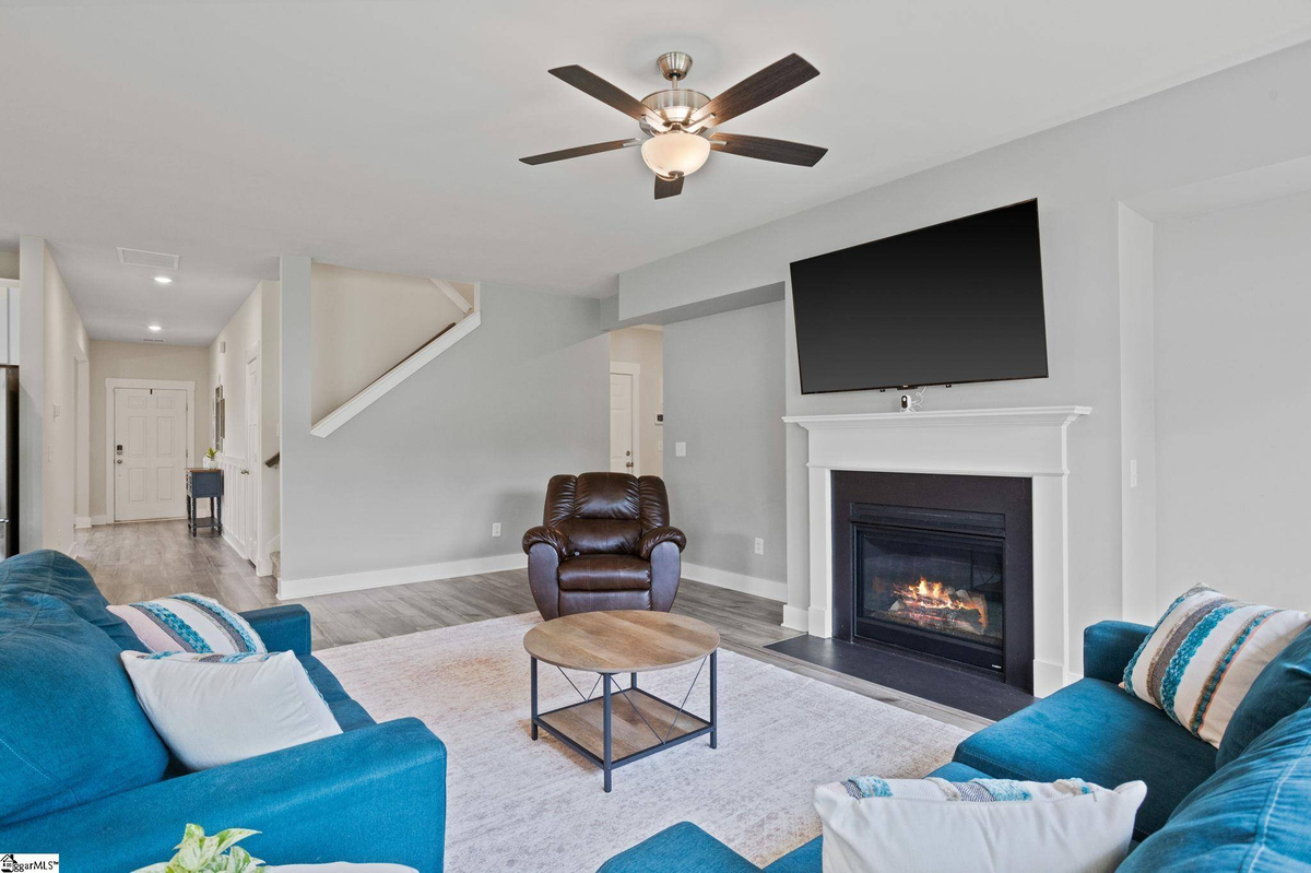 Featured Listing Image 7