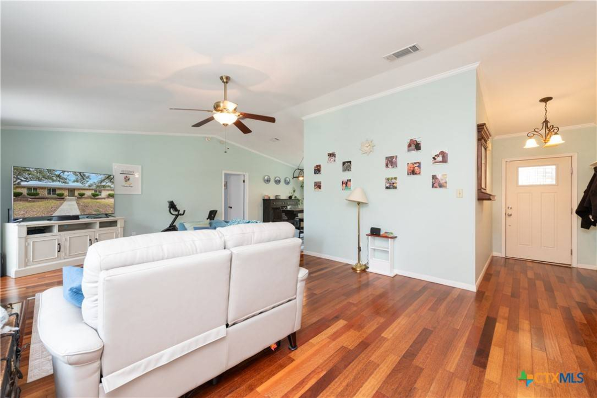 Featured Listing Image 9