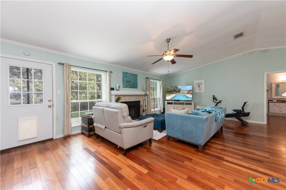 Featured Listing Image 10