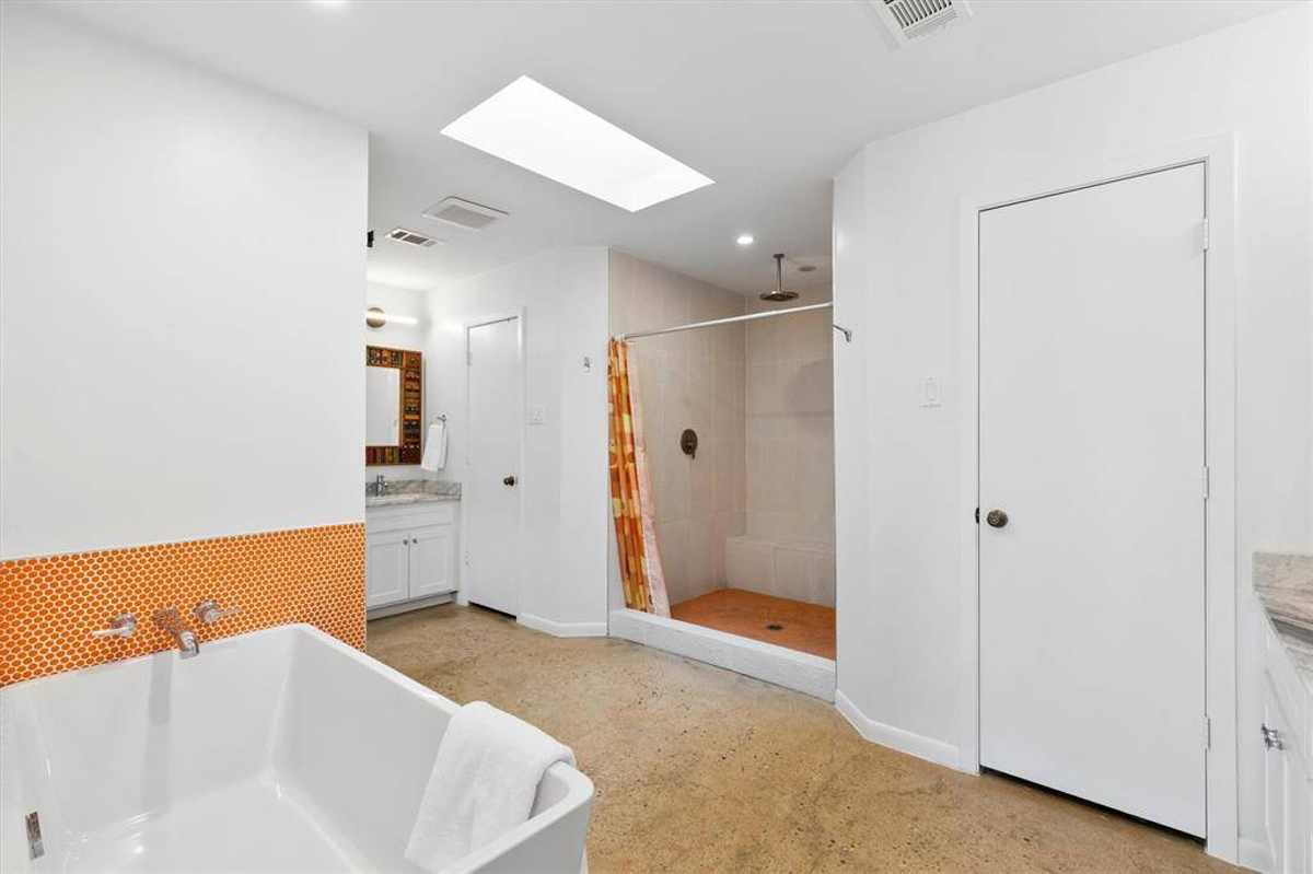 Featured Listing Image 10