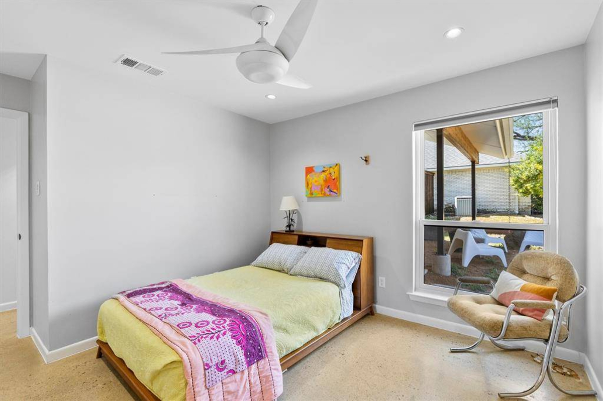 Featured Listing Image 13