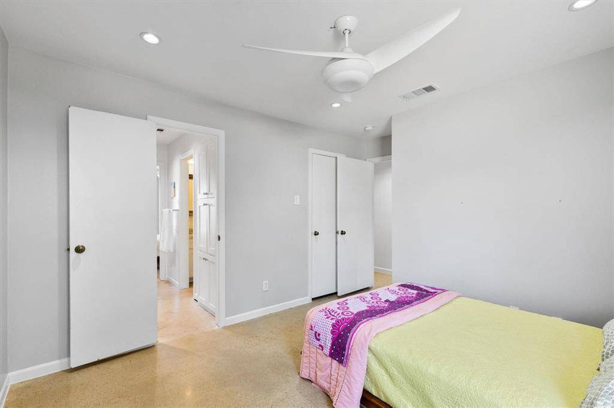 Featured Listing Image 14