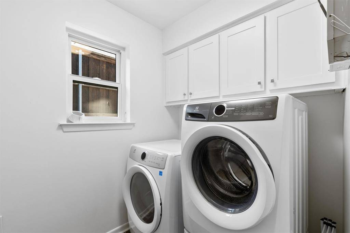 Featured Listing Image 27