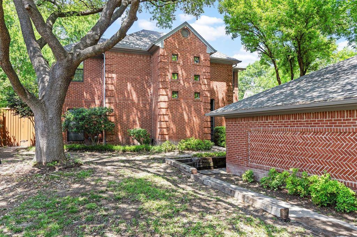 Featured Listing Image 4